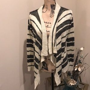 NWOT High-Low Open Front Cardigan
